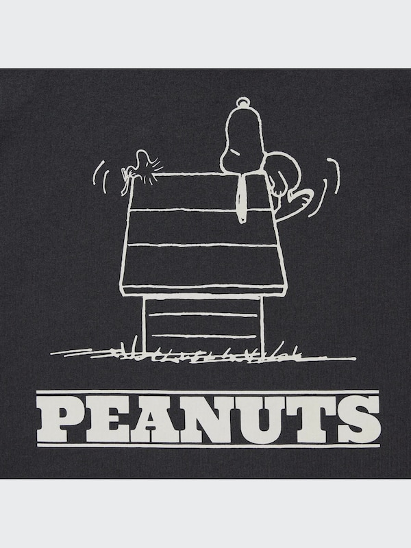 Retro Peanuts UT (Oversized Short-Sleeve Graphic T-Shirt)