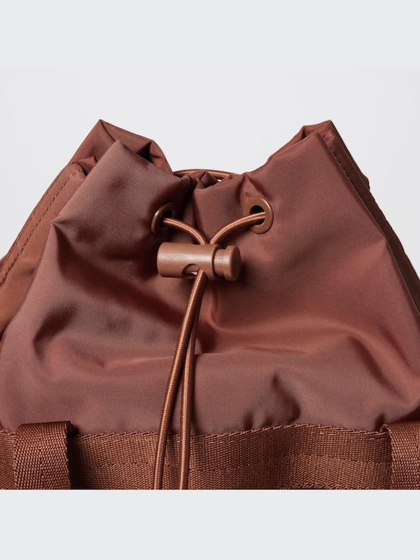 UNIQLO U BUCKET BAG (LARGE)
