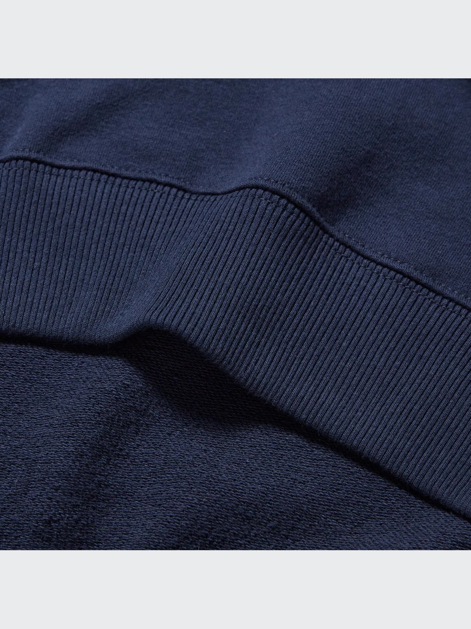 Ultra Stretch Graphic Long-Sleeve Sweatshirt | UNIQLO US