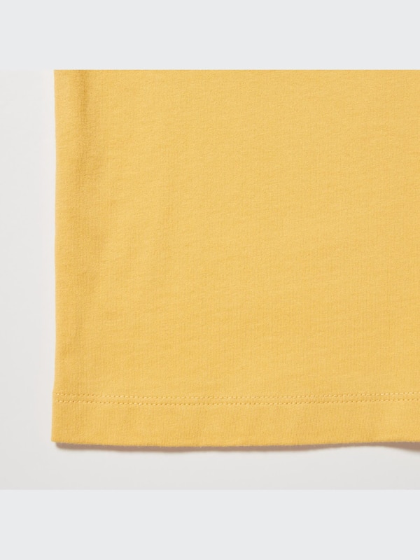 Love Sunshine & Peanuts UT (Cropped Short-Sleeve Graphic T-Shirt)