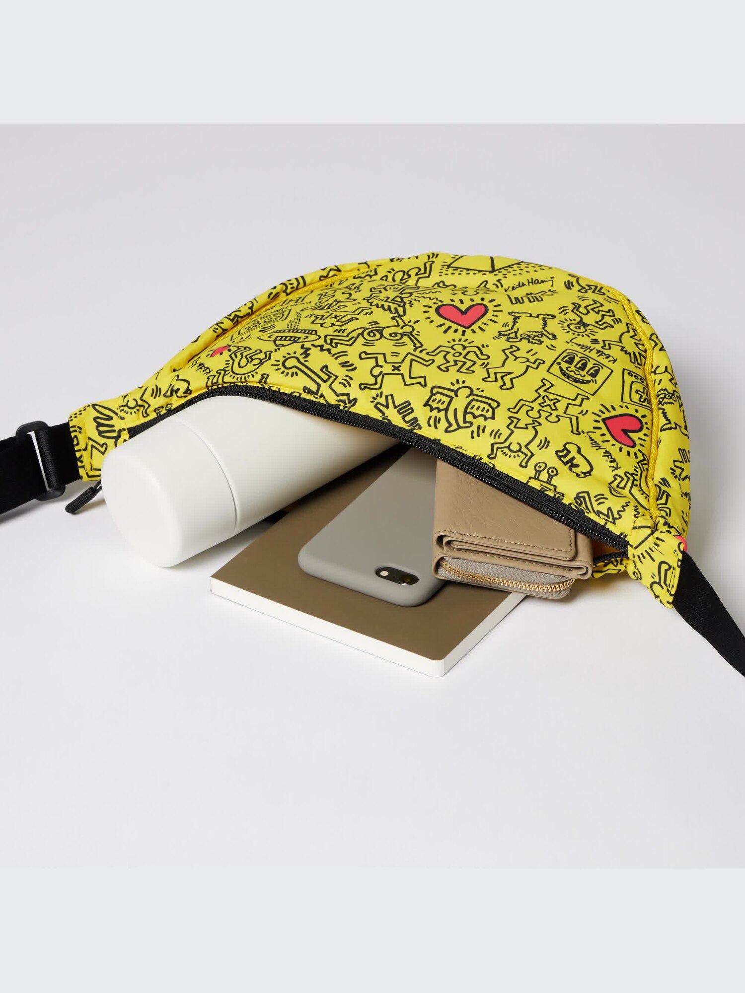 Keith Haring Round Mini Shoulder Bag | UNIQLO US