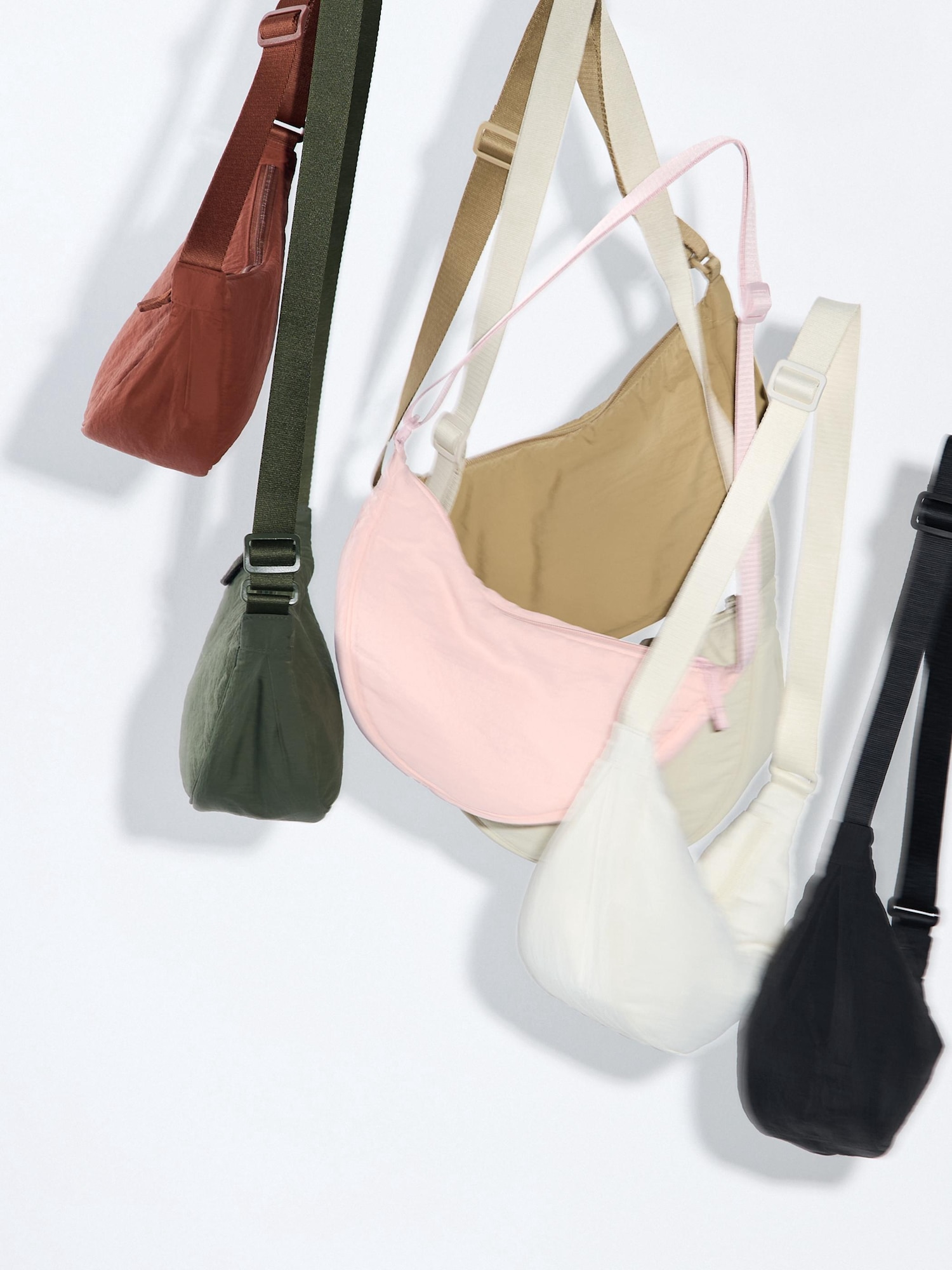 Round Mini Shoulder Bag | UNIQLO US