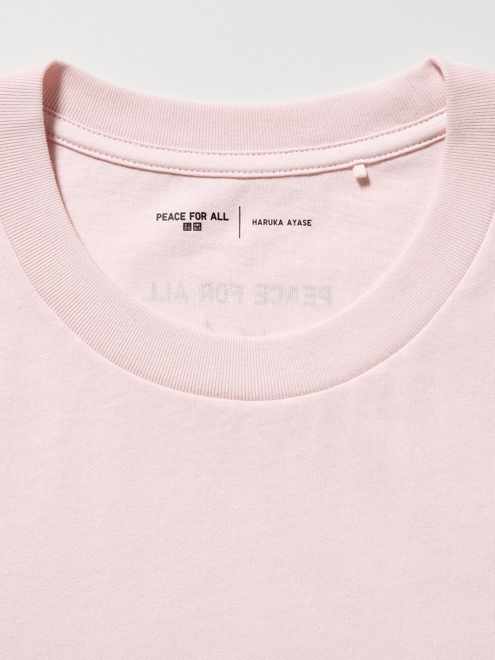 Uniqlo PEACE FOR ALL Graphic T-Shirt | Haruka Ayase — фото 3