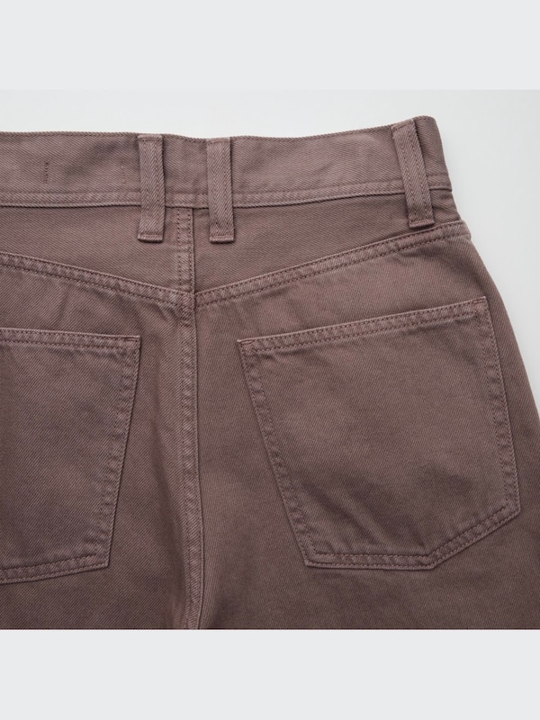 Curved Jeans