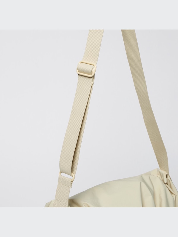 UNIQLO U DRAWSTRING SHOULDER BAG