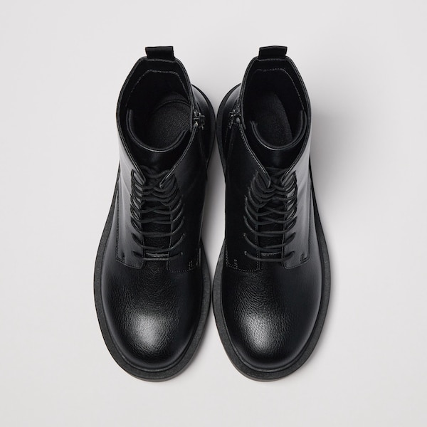 Comfeel Touch Lace Up Short Boots | UNIQLO US