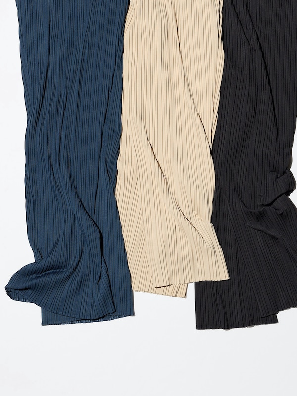 Pleated Straight Pants