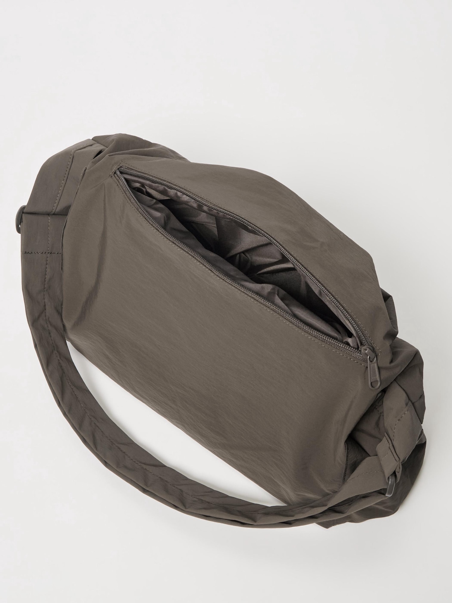 Drawstring Shoulder Bag | UNIQLO US Drawstring Shoulder Bag | UNIQLO US