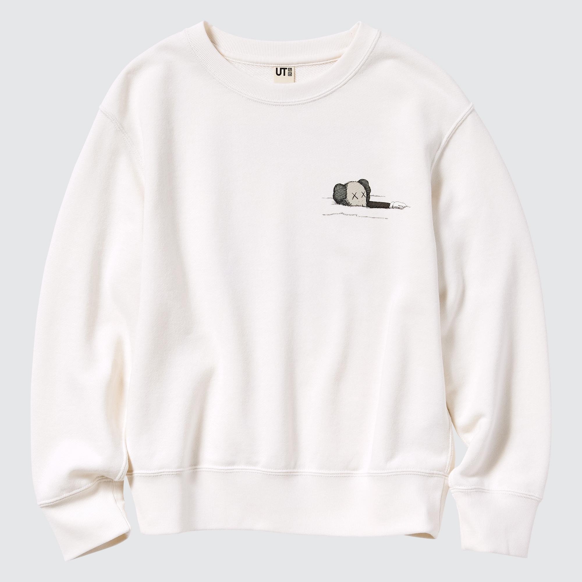 Uniqlo store white sweatshirt