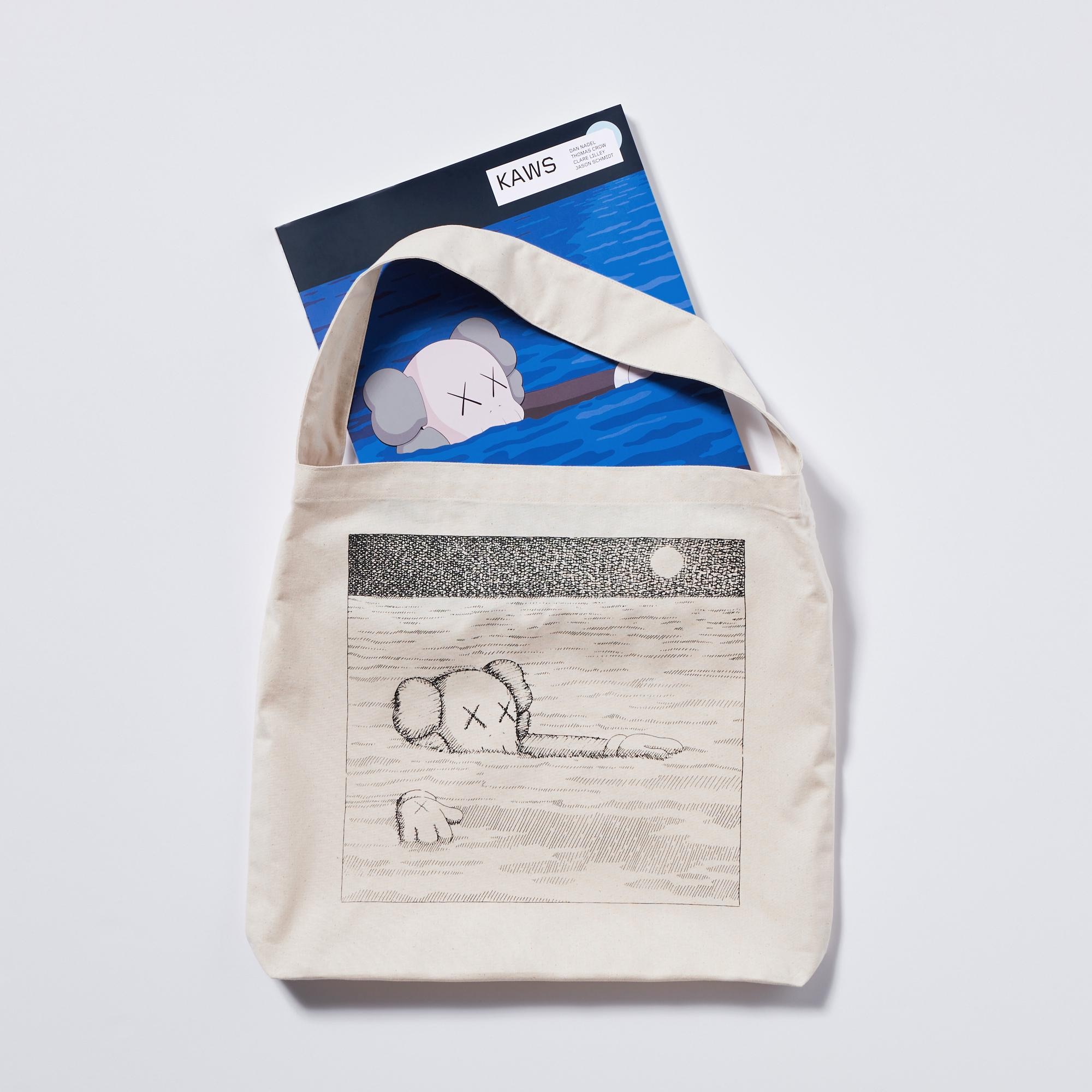 Artbook KAWS Edition | UNIQLO US