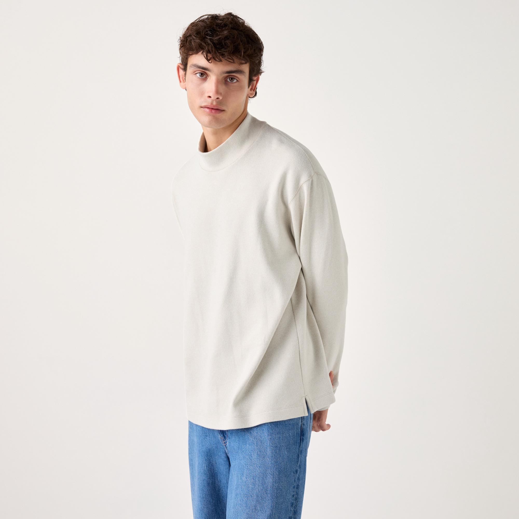 SOFT KNITTED FLEECE MOCK NECK T-SHIRT