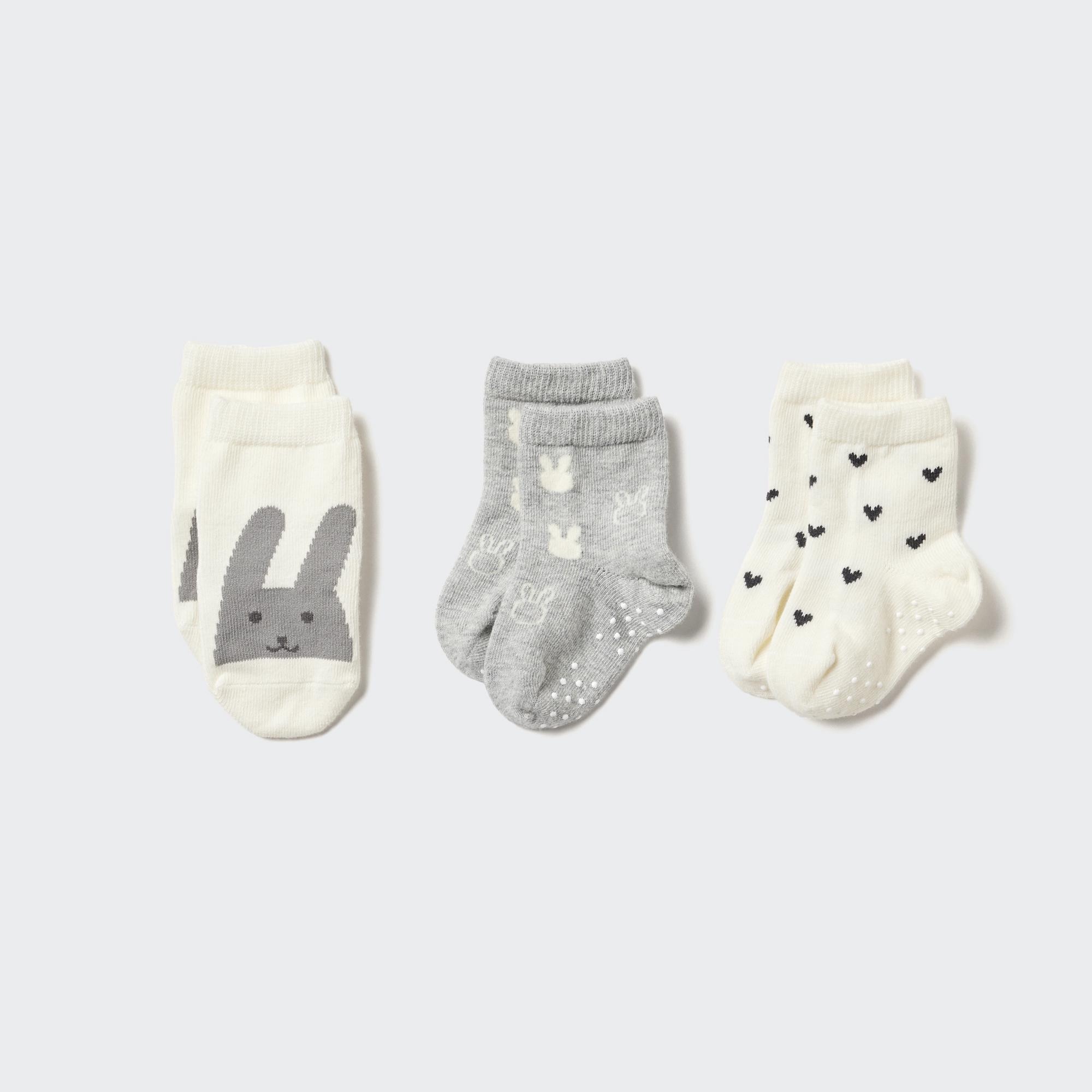 SOCKS 3 PAIRS