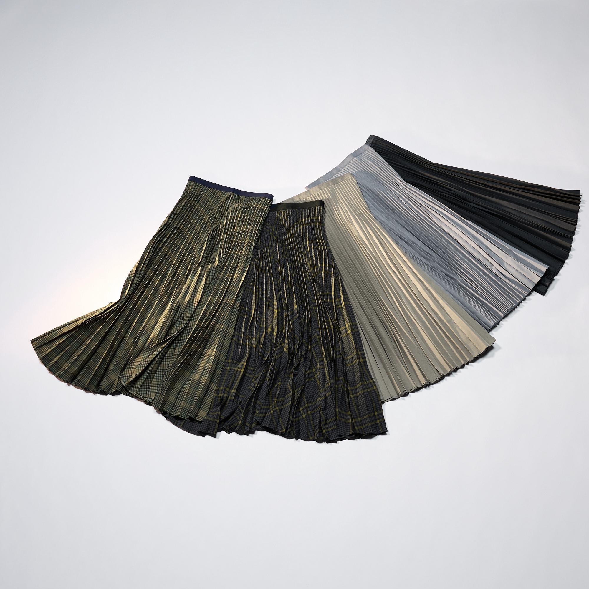 PLEATED LONG SKIRT