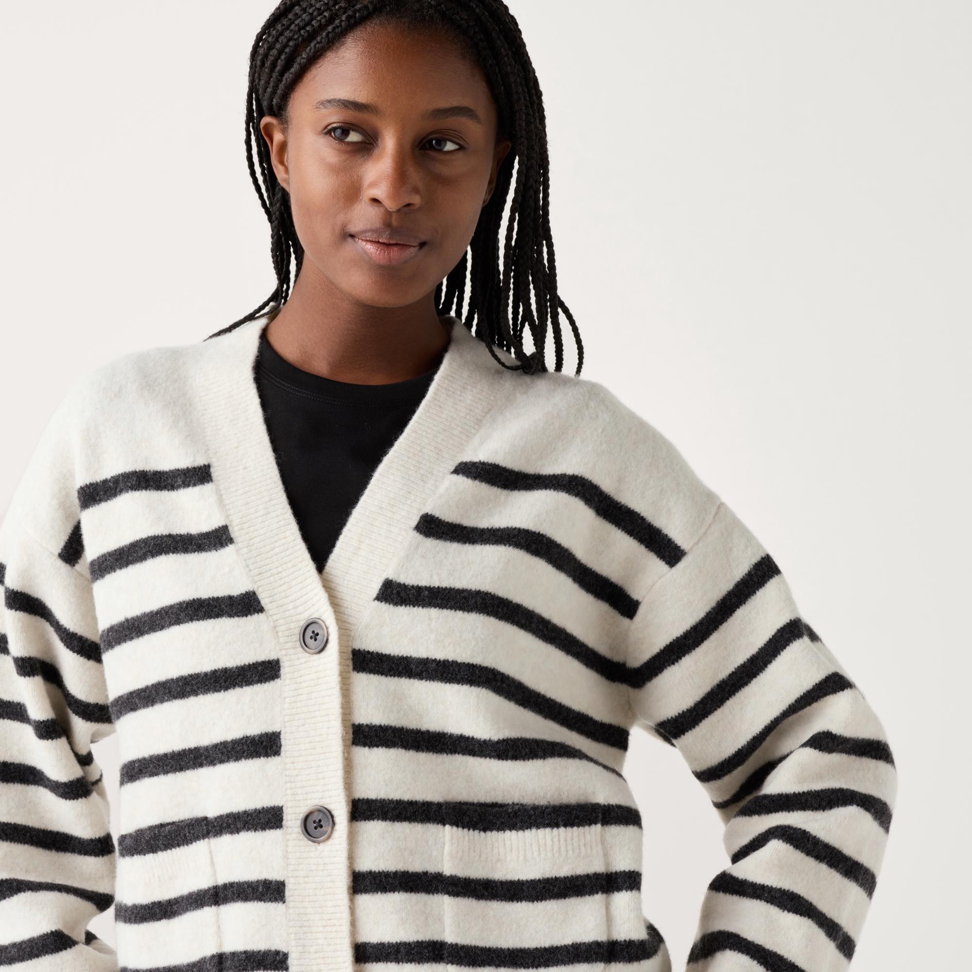 Souffle V-Neck Short Cardigan | Striped