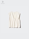 3D Knit Soufflé Yarn V Neck Vest