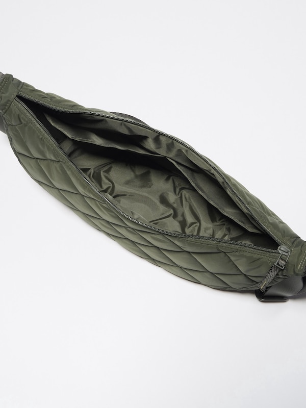 Round Shoulder Bag | Quilted