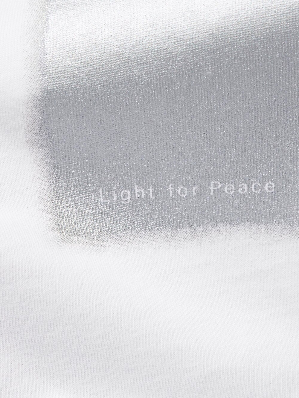 Uniqlo PEACE FOR ALL Graphic T-Shirt | Tokujin Yoshioka — фото 4