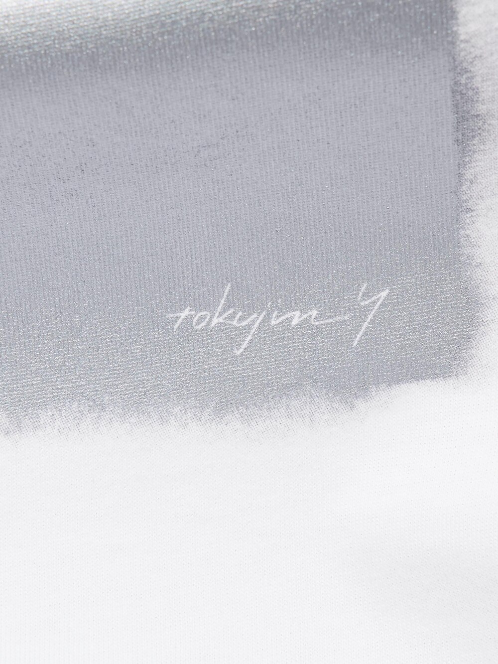 Uniqlo PEACE FOR ALL Graphic T-Shirt | Tokujin Yoshioka — фото 5