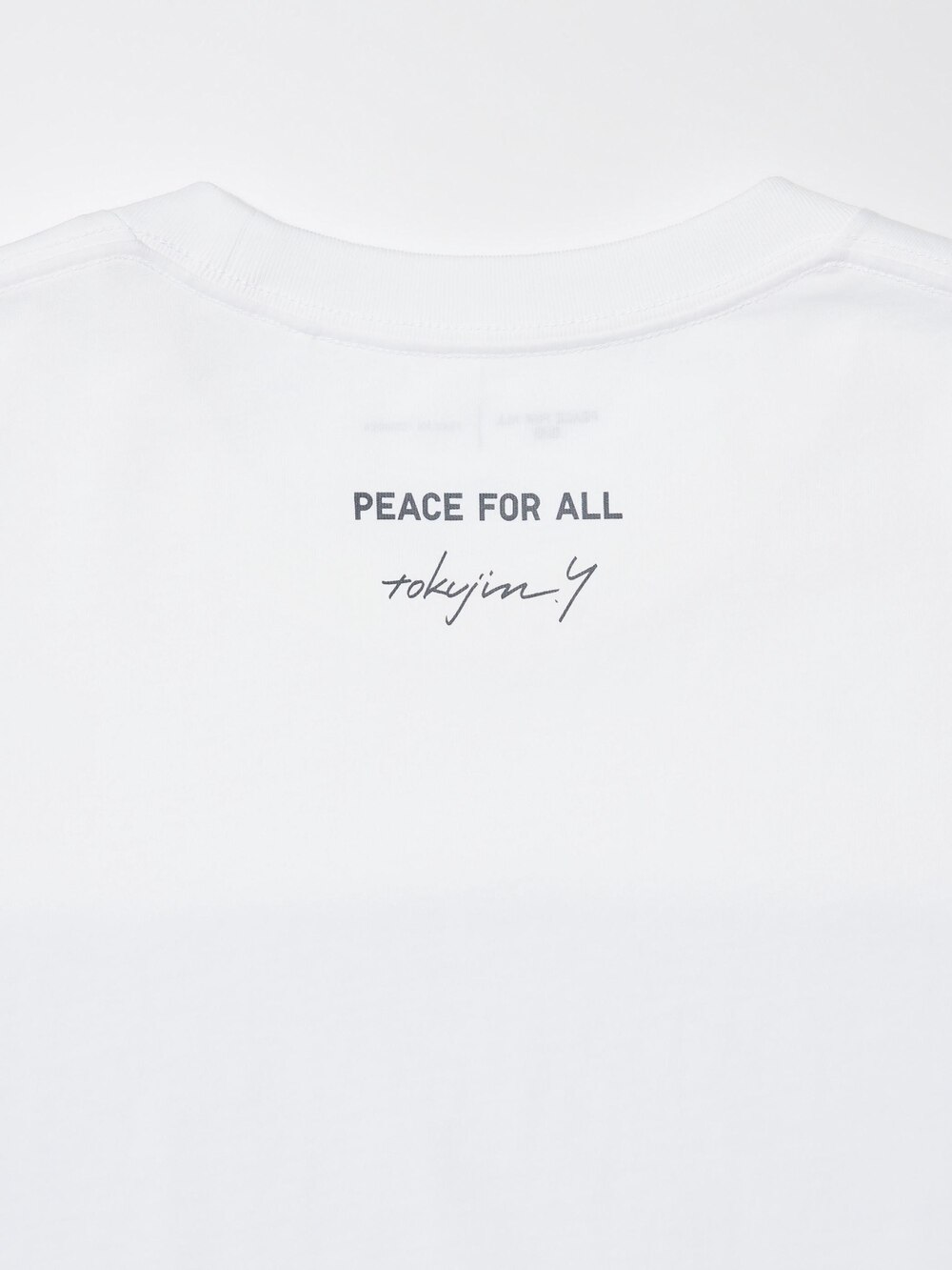 Uniqlo PEACE FOR ALL Graphic T-Shirt | Tokujin Yoshioka — фото 6