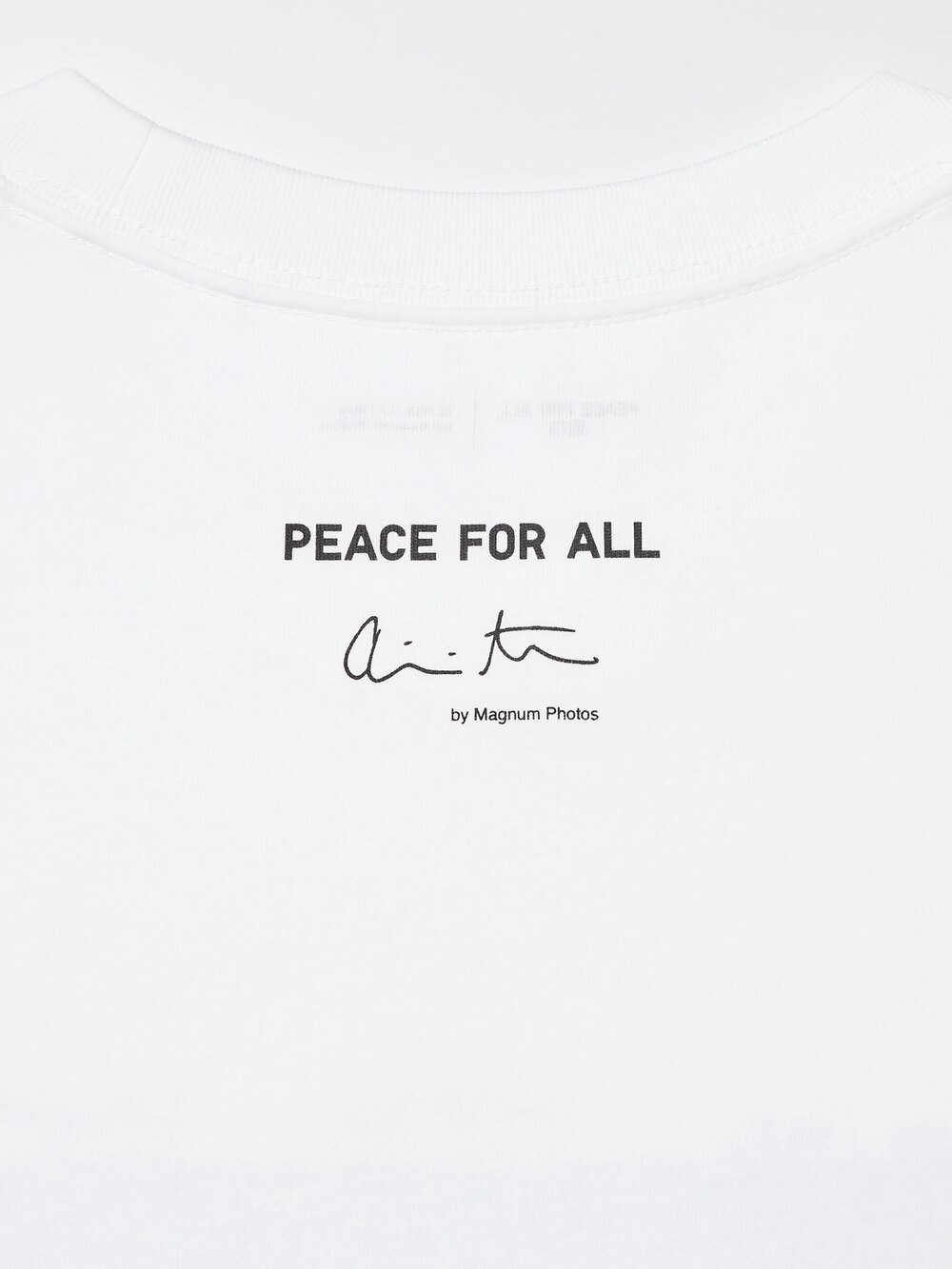 Uniqlo PEACE FOR ALL Graphic T-Shirt | Olivia Arthur — фото 6