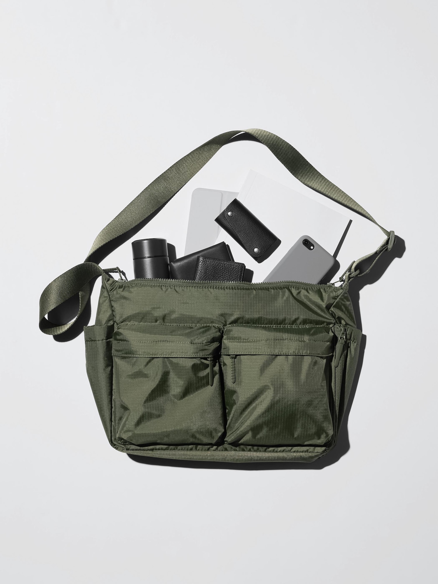 『新品未使用』always 6 pocket side bag Multi Pocket Shoulder Bag | UNIQLO US