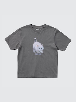 CAT PHOTOGRAPHS UT Graphic T-Shirt