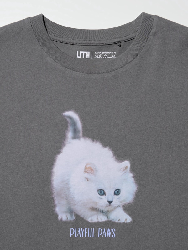 CAT PHOTOGRAPHS UT Graphic T-Shirt