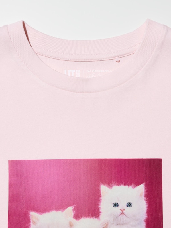 CAT PHOTOGRAPHS UT Graphic T-Shirt