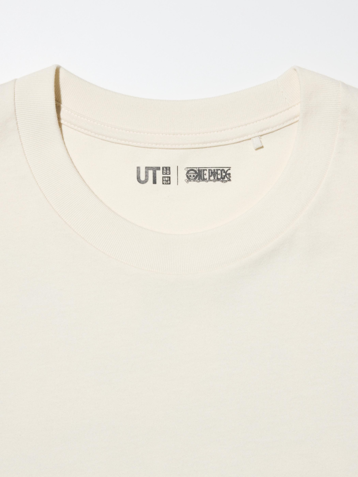 ONE PIECE UT Graphic T-Shirt