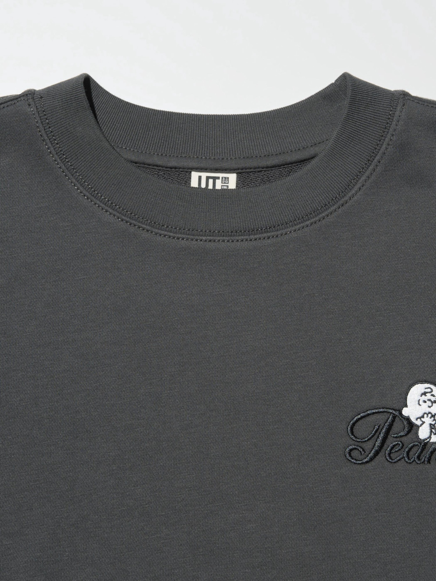 PEANUTS Graphic Sweatshirt | UNIQLO US PEANUTS Graphic Sweatshirt | UNIQLO US