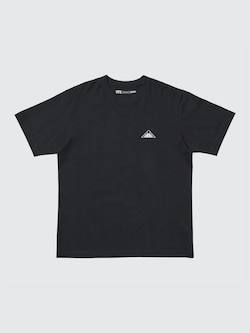 Doraemon meets the Louvre UT Graphic T-Shirt