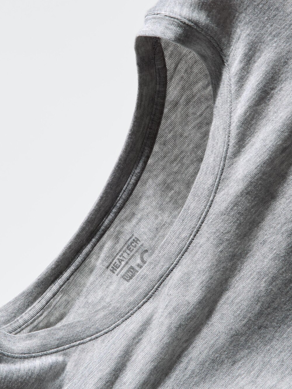 Uniqlo HEATTECH Extra Warm Cashmere Blend T-Shirt | Scoop Neck — фото 4