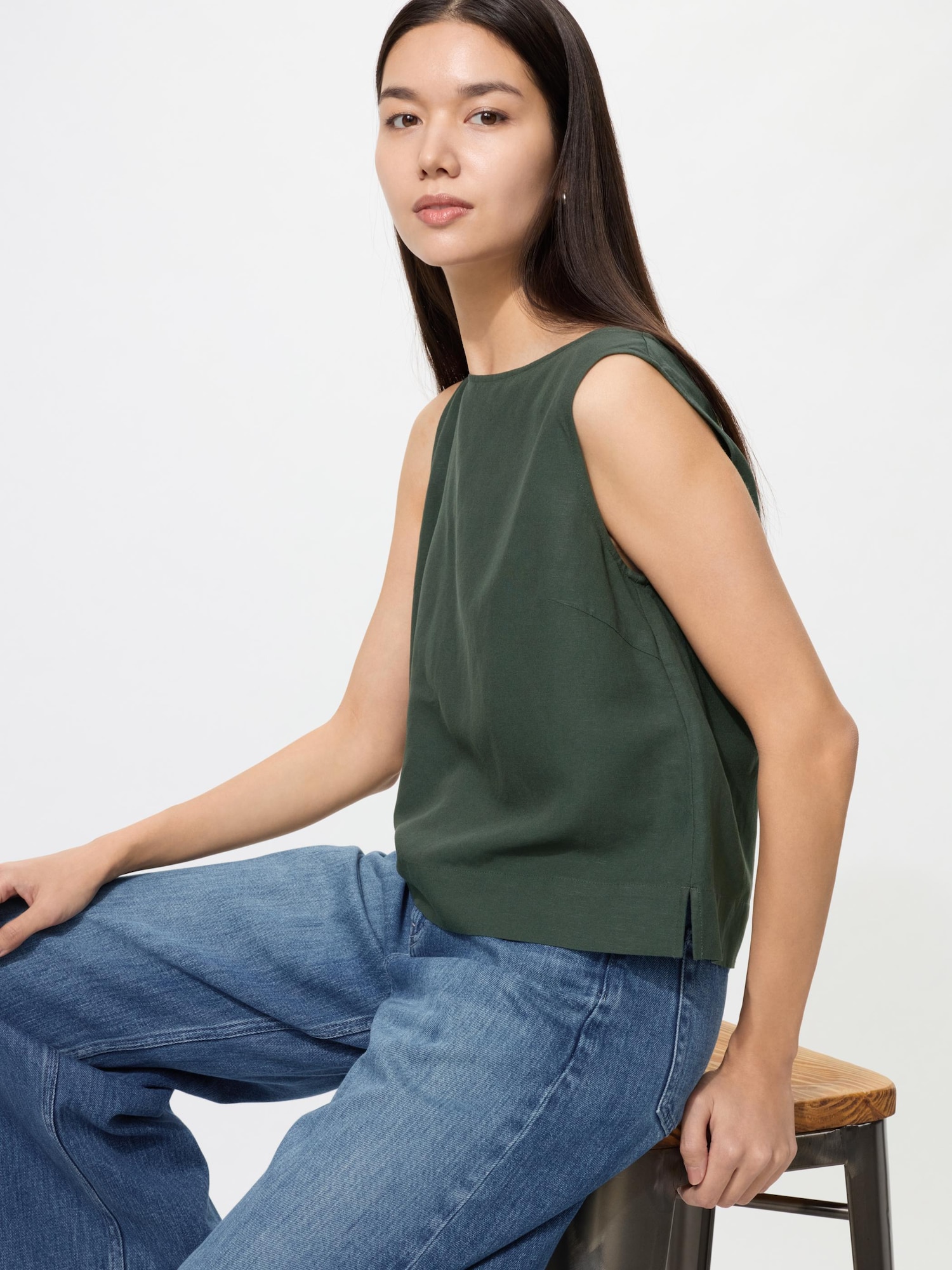 UNIQLO Women's Linen Blend Blouse Sleeveless, Dark Green