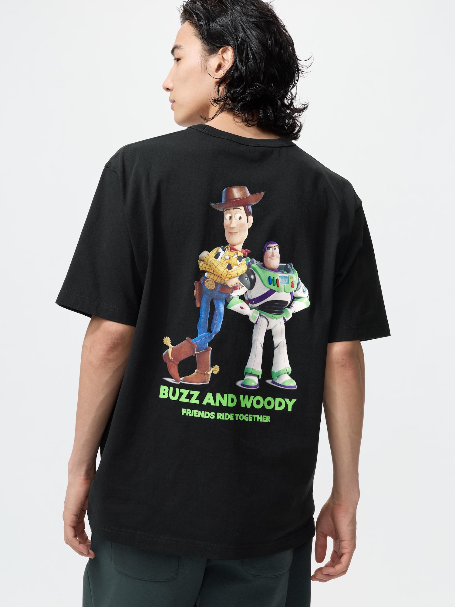 UNIQLO US Men's MAGIC FOR ALL ICONS UT Graphic T-Shirt Black   XL  male