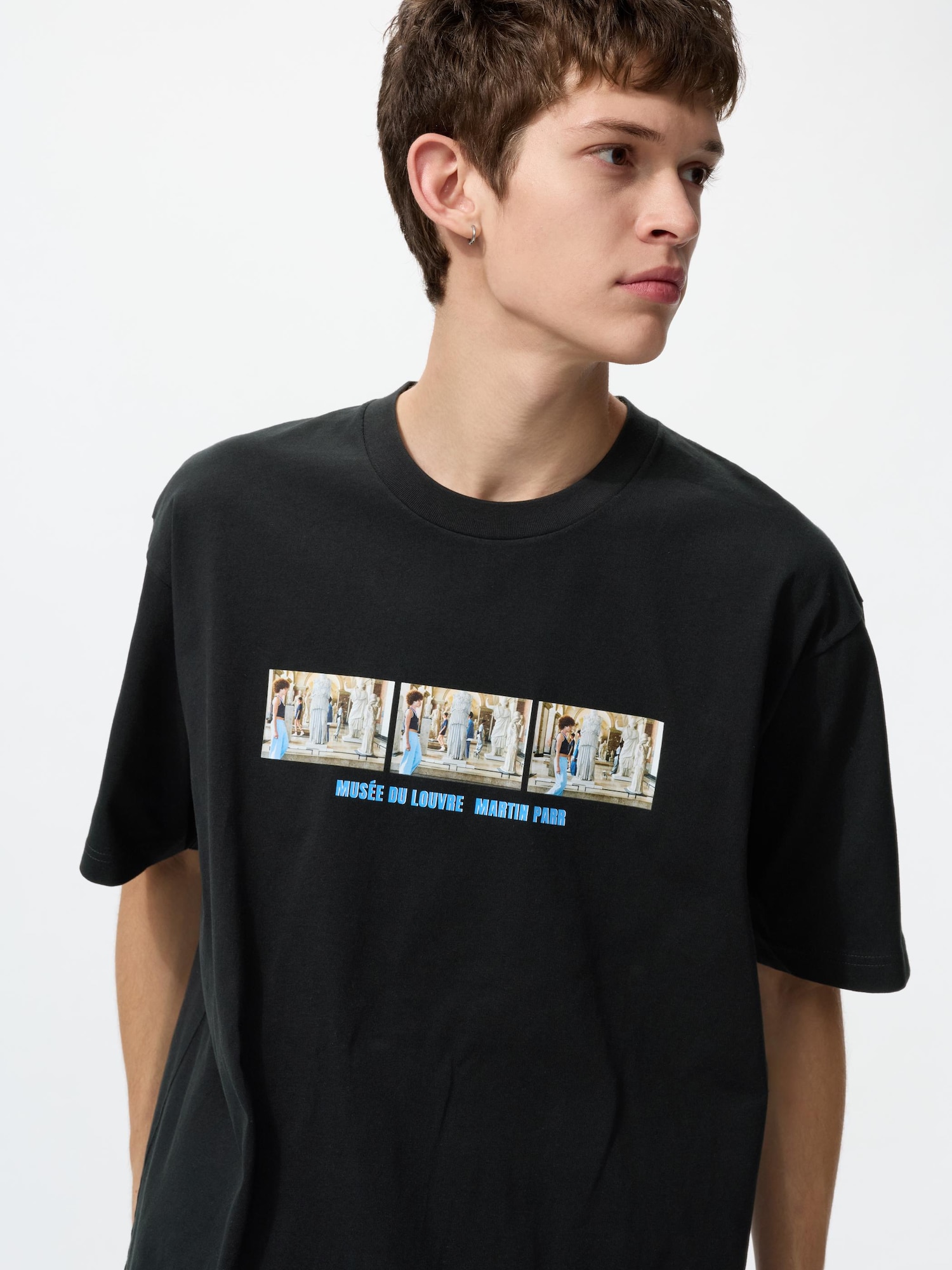 Uniqlo Louvre UT Graphic T-Shirt Black Medium 2