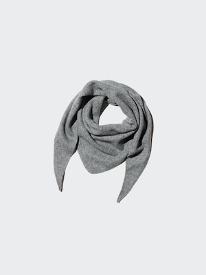 Souffle Yarn Triangle Scarf
