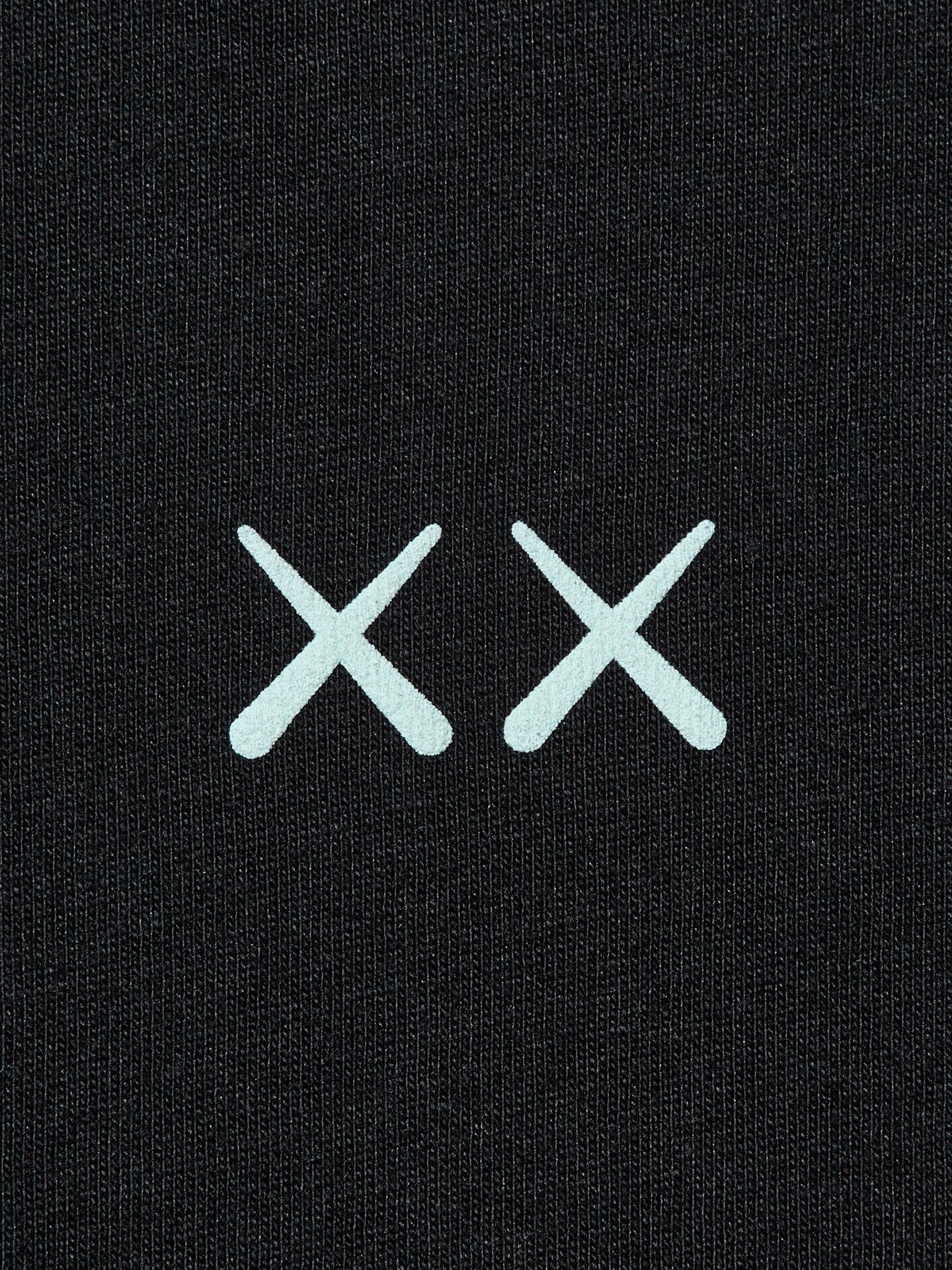 Детская футболка Uniqlo KAWS Universe UT Graphic, цвет: Чёрный — фото 7