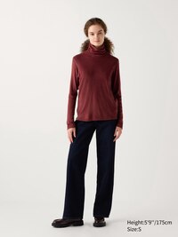 HEATTECH Fleece Turtleneck Long Sleeve T-Shirt