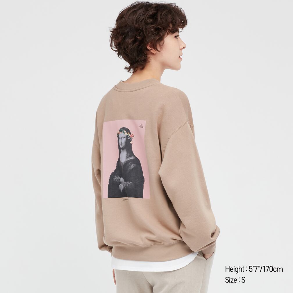 women louvre museum sweatshirt