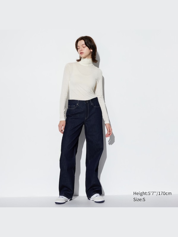 HEATTECH Ultra Light Turtleneck Long Sleeve T-Shirt