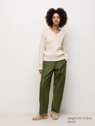 CABLE V NECK SWEATER