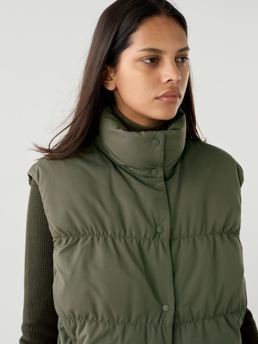 DOWN CROPPED VEST