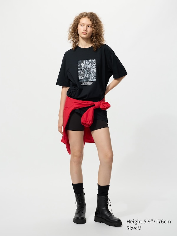 Brand UT Graphic T-Shirt (Relaxed fit)