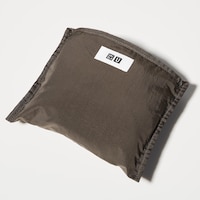 https://image.uniqlo.com/UQ/ST3/au/imagesgoods/484085/feature/augoods_484085_feature3.jpg