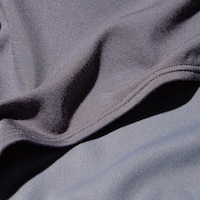 https://image.uniqlo.com/UQ/ST3/au/imagesgoods/484088/feature/augoods_484088_feature2.jpg