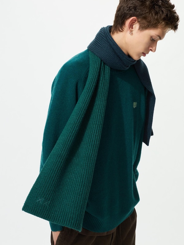 KAWS HEATTECH Knitted Scarf