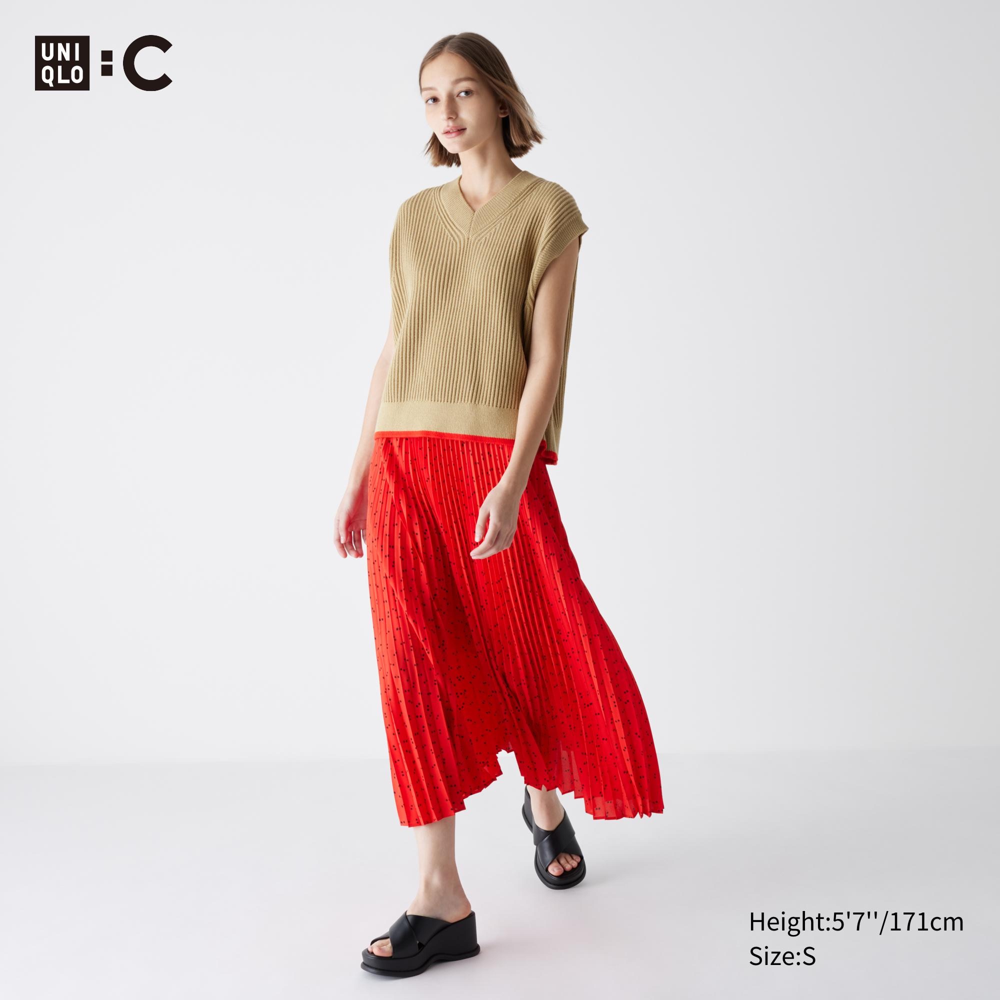 Check styling ideas for「SMOOTH COTTON RELAXED CREW NECK SWEATER、PLEATED  SKIRT」