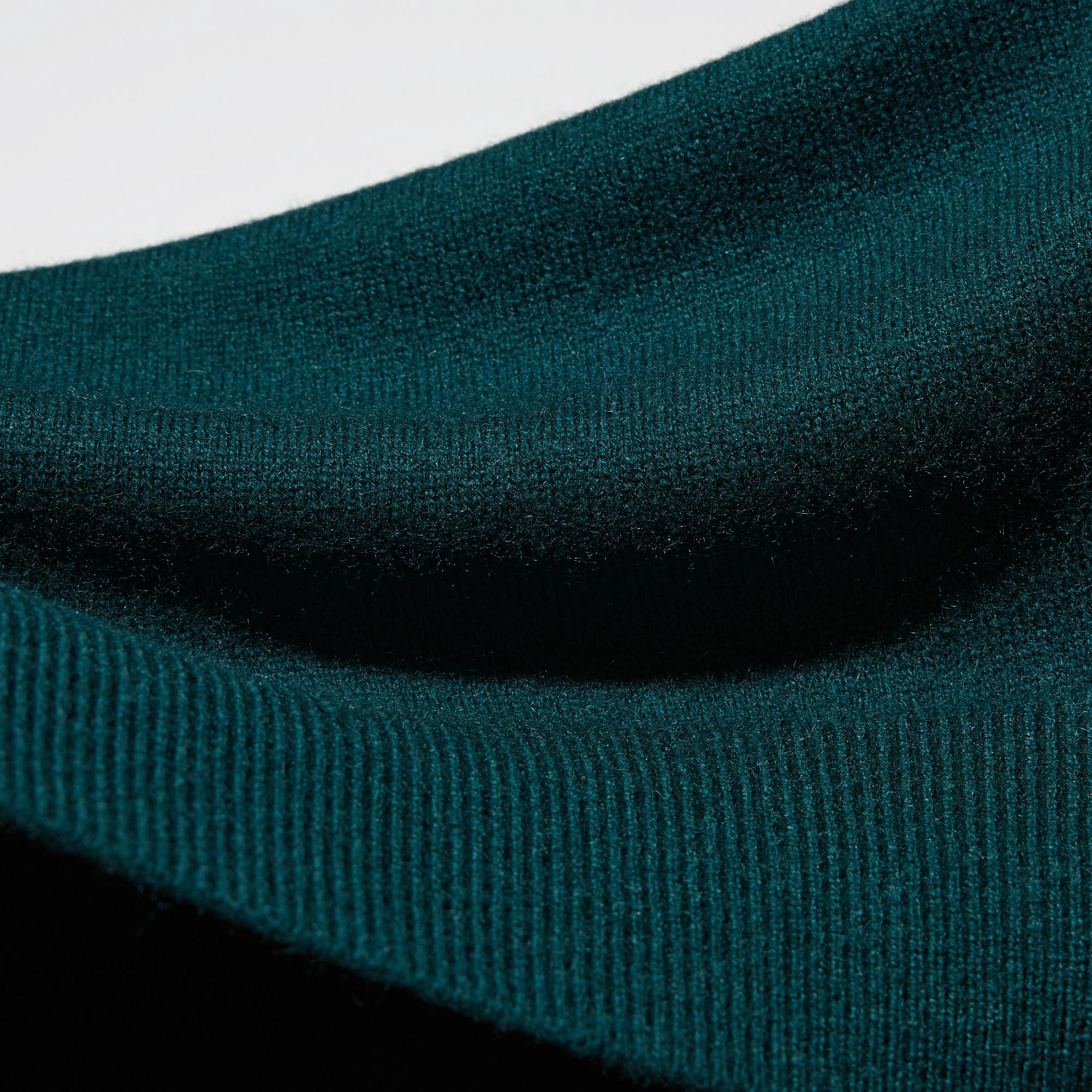 CASHMERE TURTLENECK SWEATER