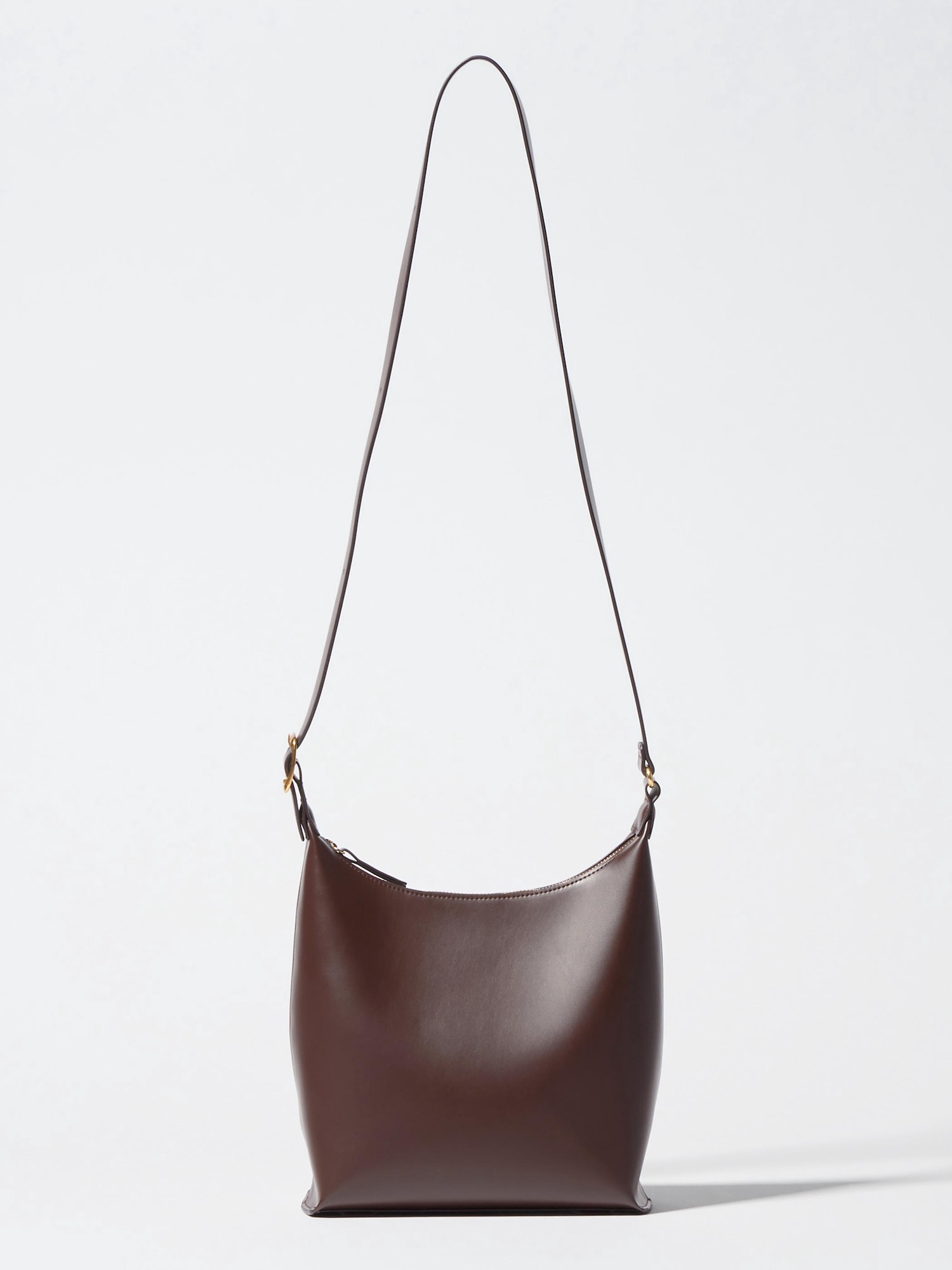 【Anyone more】Tooth Leather Square Shoulder Bag Unisex FAUX LEATHER SQUARE SHOULDER BAG | UNIQLO CA