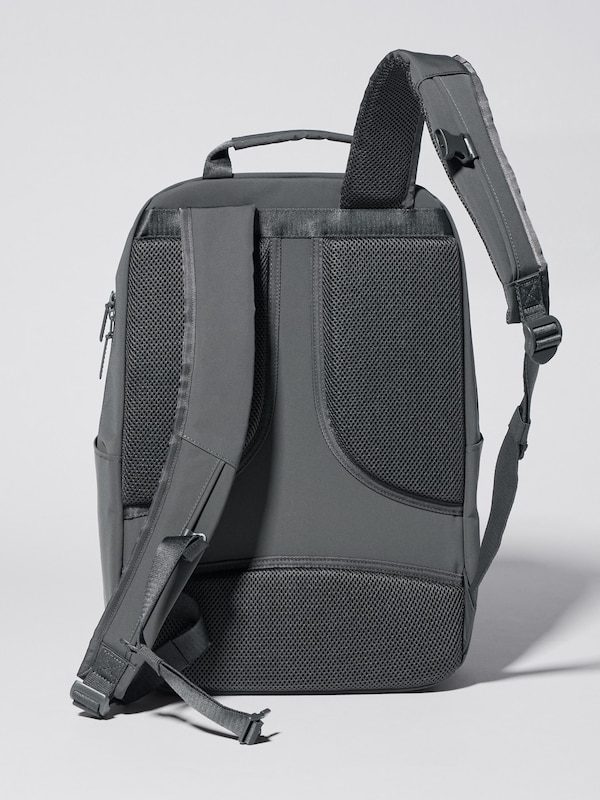 FUNCTIONAL BACKPACK